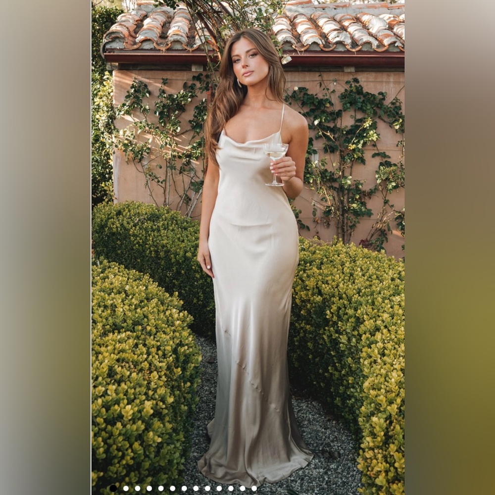 Show Me Your MuMu Tuscany Maxi Dress Satin
Champagne Bridesmaid Wedding Guest S